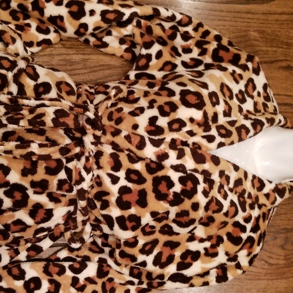 PJ Couture Leopard Cheetah Print Robe Sz S… - Picture 7 of 8